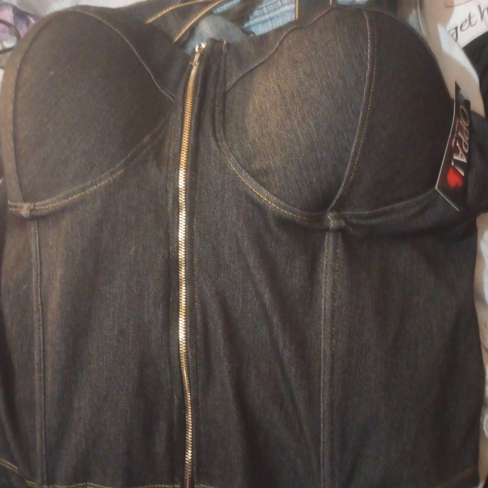 New 3X black zip front wide straps Busta